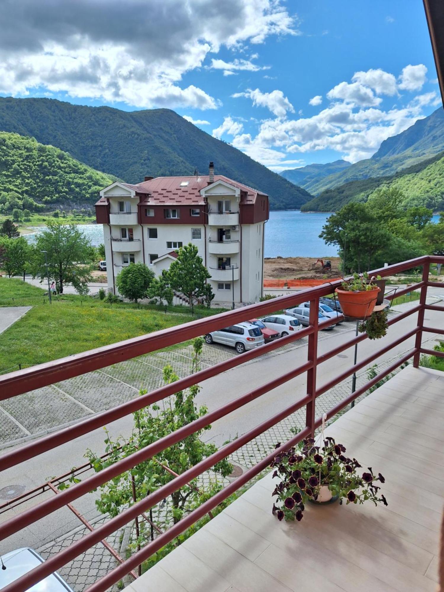 Apartmani Lena Plužine Buitenkant foto