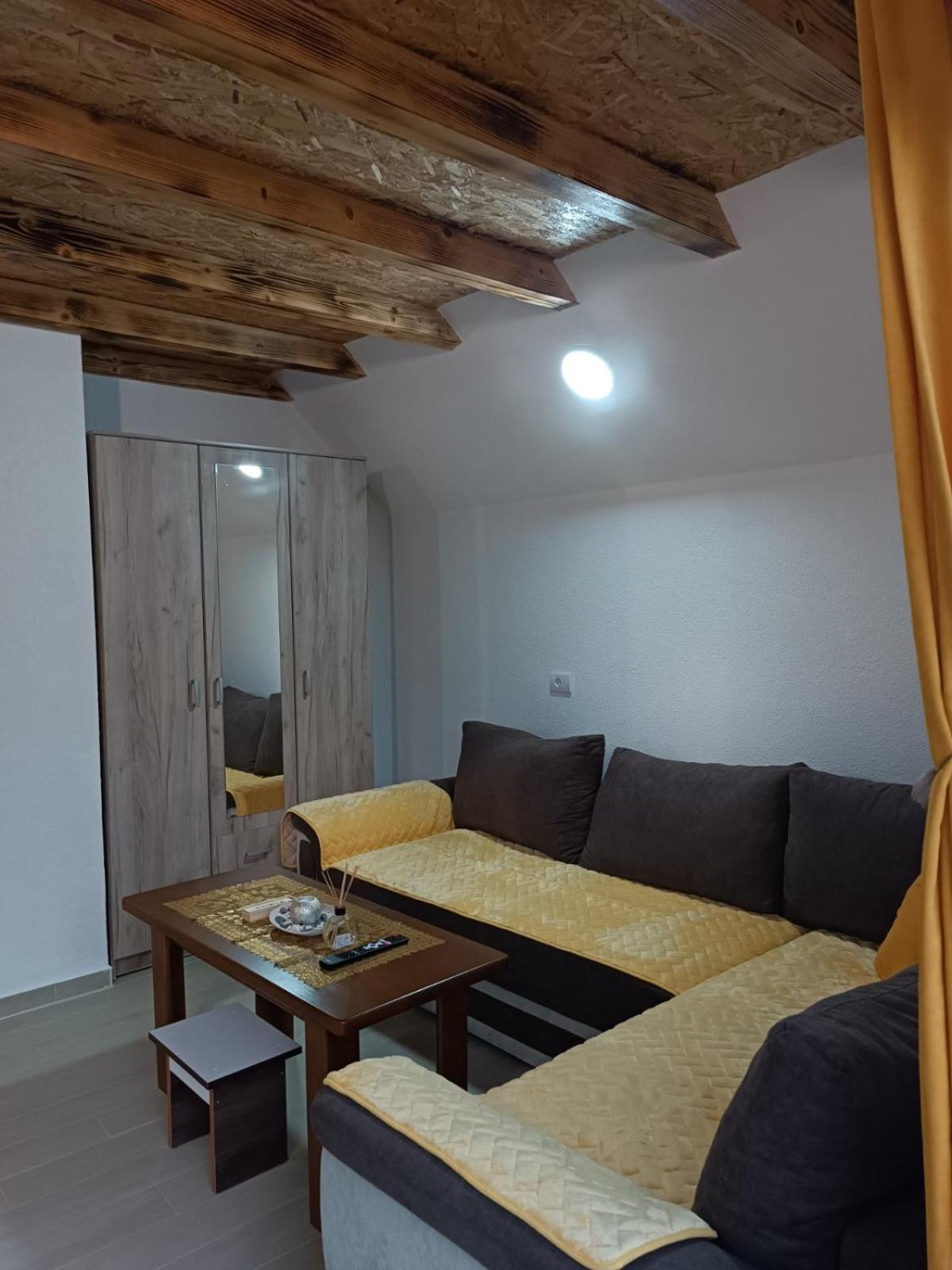 Apartmani Lena Plužine Buitenkant foto
