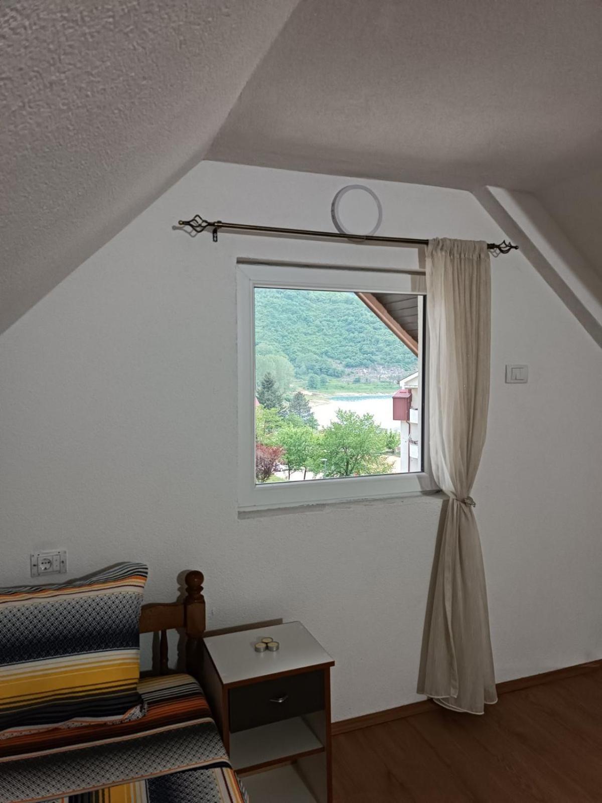 Apartmani Lena Plužine Buitenkant foto
