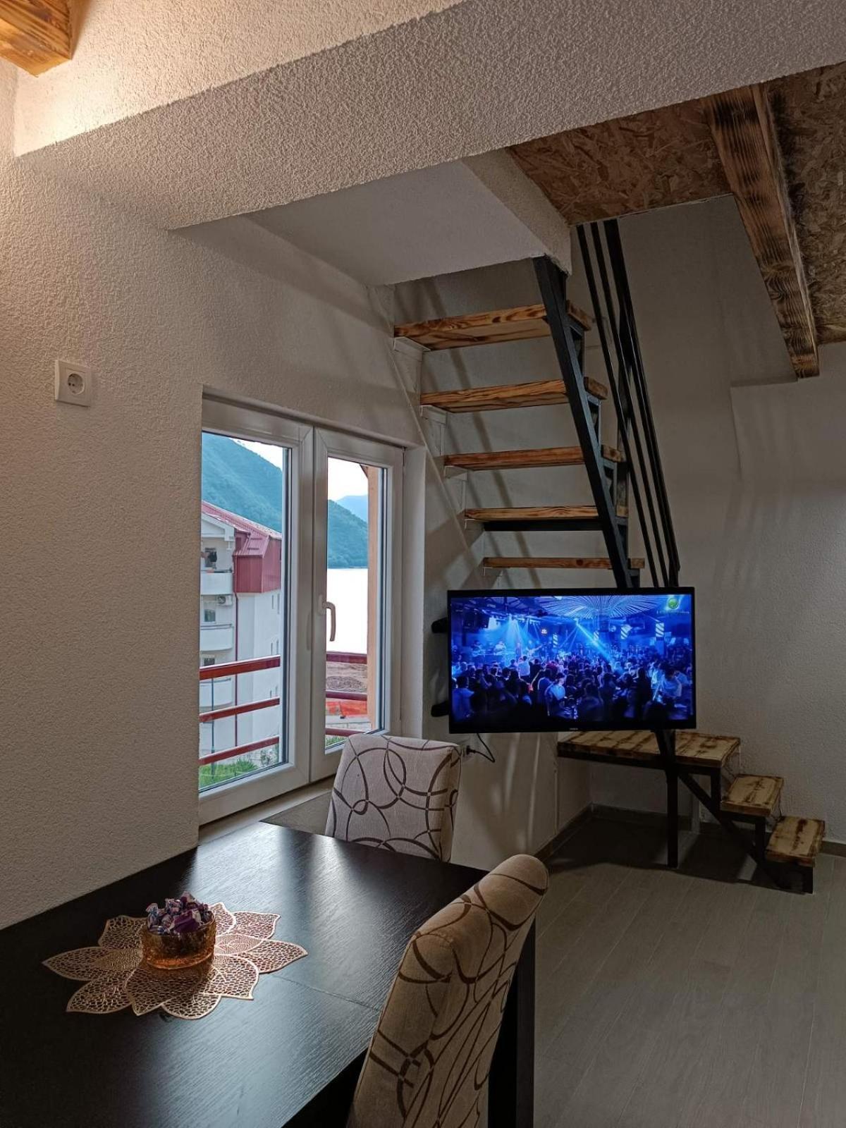 Apartmani Lena Plužine Buitenkant foto