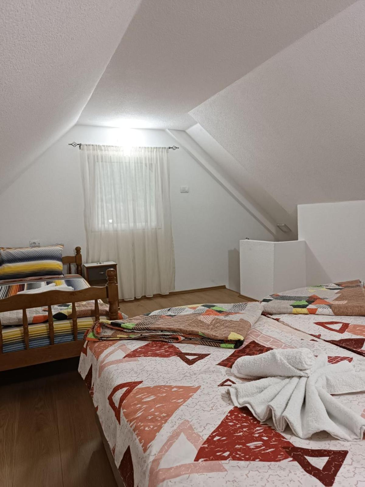 Apartmani Lena Plužine Buitenkant foto