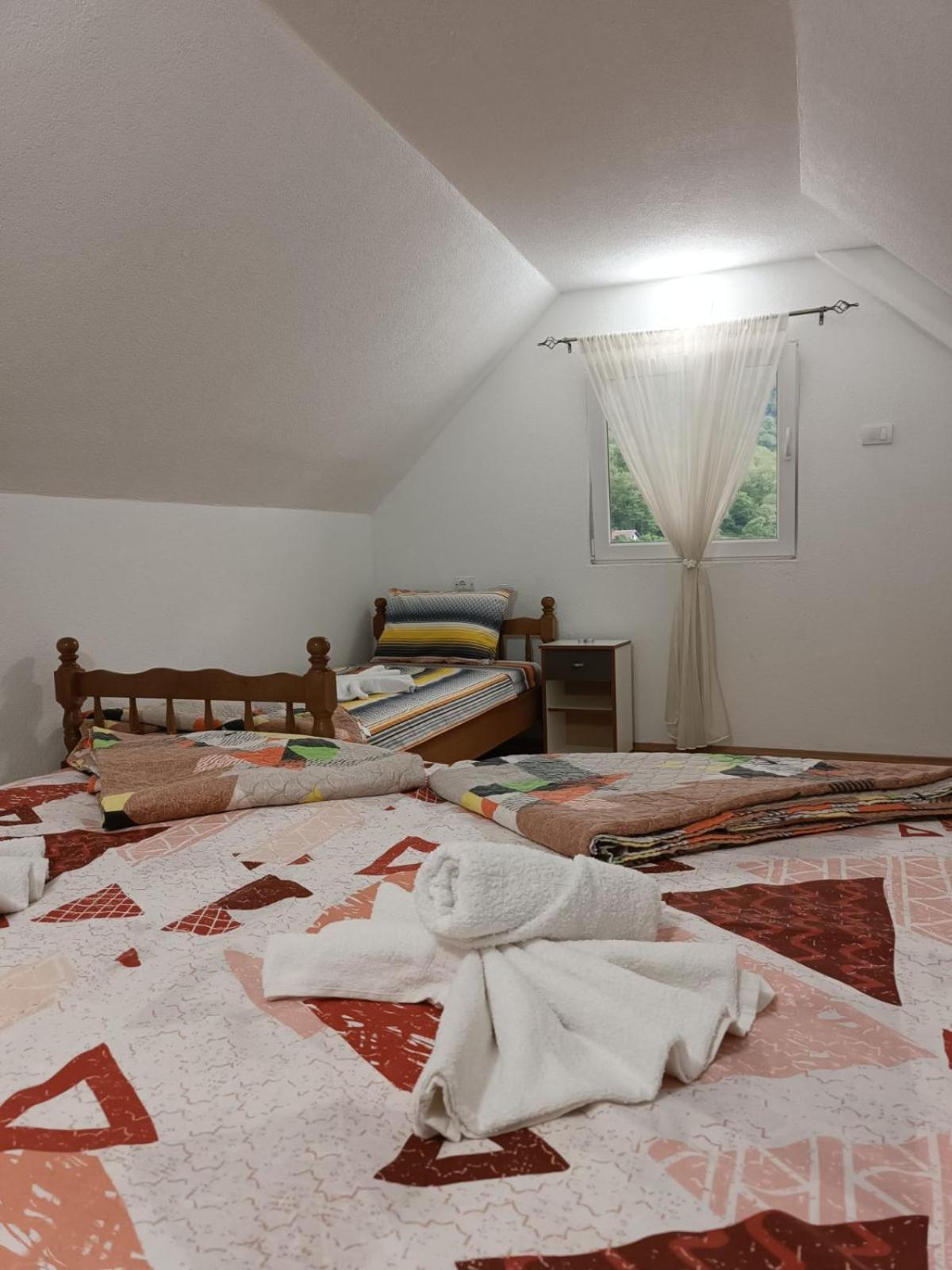 Apartmani Lena Plužine Buitenkant foto
