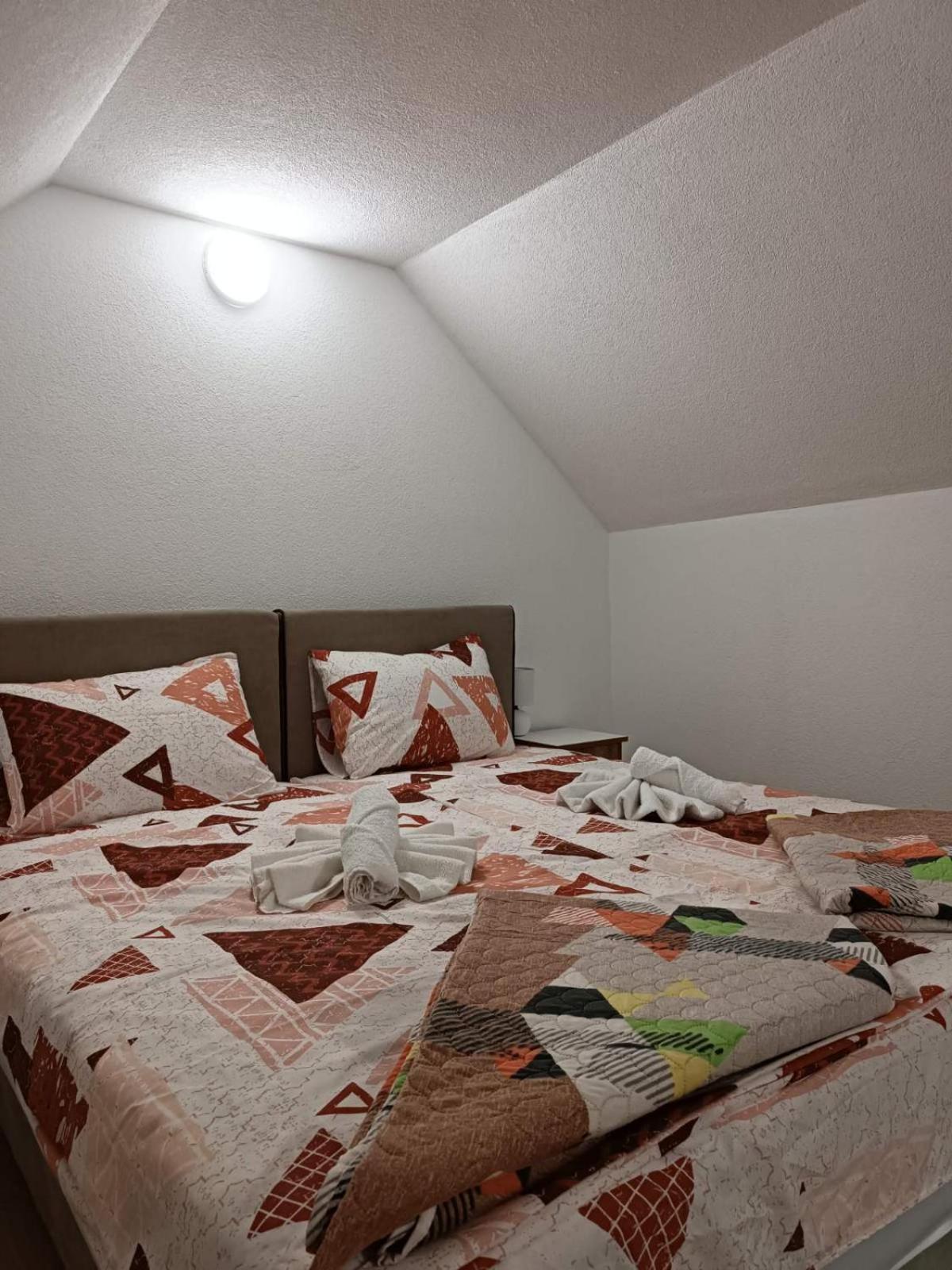Apartmani Lena Plužine Kamer foto